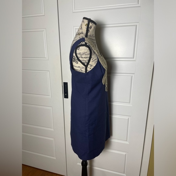 Lilly Pulitzer LARGO True Navy Embroidered Shift Dress Size 2 - Picture 4 of 9